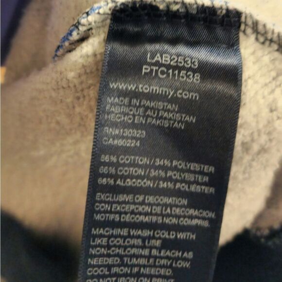 Tommy Hilfiger Pullover Hooded Sweatshirt - Picture 3 of 3